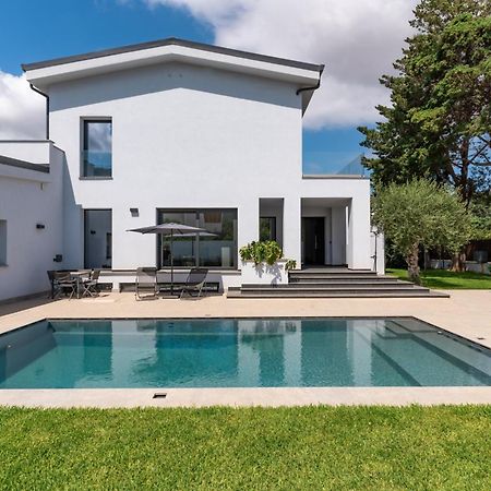 Villa Tina Мондело Екстериор снимка